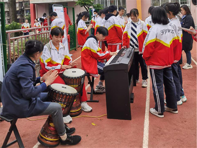 扬科技之帆 创艺术之美--贵阳市第五中学举行第九届科技文化活动